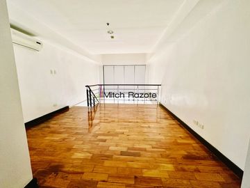 Rare 1 Bedroom Loft Unit For Sale at Mosaic Tower Near Greenbelt Makati with an Amazing Unobstructed View of Legazpi Park
