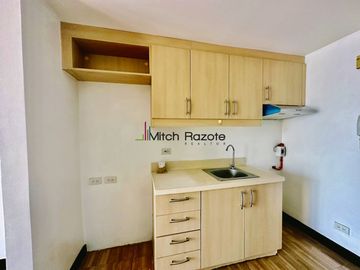Rare 1 Bedroom Loft Unit For Sale at Mosaic Tower Near Greenbelt Makati with an Amazing Unobstructed View of Legazpi Park