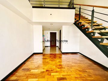 Rare 1 Bedroom Loft Unit For Sale at Mosaic Tower Near Greenbelt Makati with an Amazing Unobstructed View of Legazpi Park