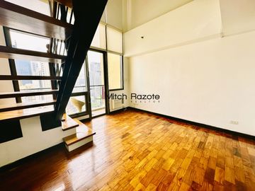 Rare 1 Bedroom Loft Unit For Sale at Mosaic Tower Near Greenbelt Makati with an Amazing Unobstructed View of Legazpi Park