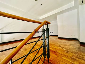 Rare 1 Bedroom Loft Unit For Sale at Mosaic Tower Near Greenbelt Makati with an Amazing Unobstructed View of Legazpi Park