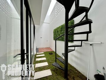 Rumah Baru Dalam Perumahan di JL Magelang Km 7 Dekat Sleman City Hall