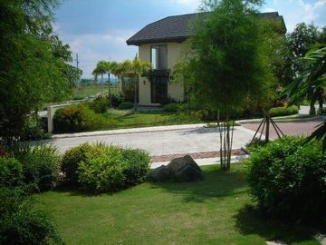 READY FOR OCCUPANCY 3-BEDROOM 3T&B 2-STOREY SINGLE-DETACHED HOUSE & LOT  IN GREENFIELD CITY SANTA ROSA