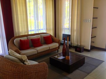 READY FOR OCCUPANCY 3-BEDROOM 3T&B 2-STOREY SINGLE-DETACHED HOUSE & LOT  IN GREENFIELD CITY SANTA ROSA
