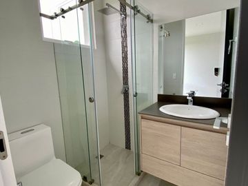 Departamento de venta Sector Intervalles con Amplio JARDIN.  PIscina y areas comunales de primera