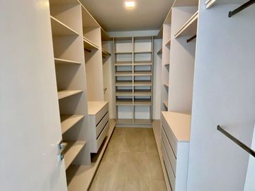 Departamento de venta Sector Intervalles con Amplio JARDIN.  PIscina y areas comunales de primera
