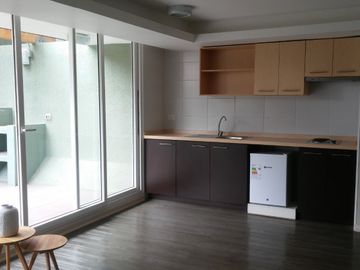 Agradable departamento central, asoleado, buena ubicación.Venta