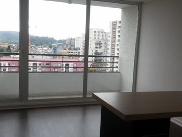 Agradable departamento central, asoleado, buena ubicación.Venta
