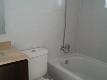 Agradable departamento central, asoleado, buena ubicación.Venta