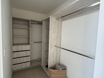 CASA EN VENTA NUEVA EN PRIVADO CON VIGILANCIA 24/7 EN LEÓN GTO ZONA NORTE