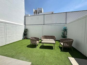 CASA EN VENTA NUEVA EN PRIVADO CON VIGILANCIA 24/7 EN LEÓN GTO ZONA NORTE