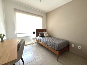 CASA EN VENTA NUEVA EN PRIVADO CON VIGILANCIA 24/7 EN LEÓN GTO ZONA NORTE