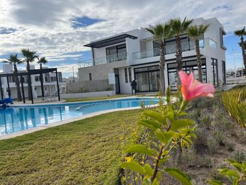 CASA EN VENTA NUEVA EN PRIVADO CON VIGILANCIA 24/7 EN LEÓN GTO ZONA NORTE