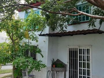 Excelente casa en Geo Pinos I fresca comoda y equipada