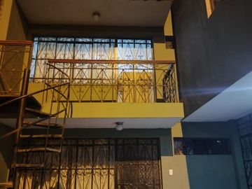 VENTA CASA COMO TERRENO ZONA COMERCIAL AV LOS HEROES SAN JUAN  DE MIRAFLORES
