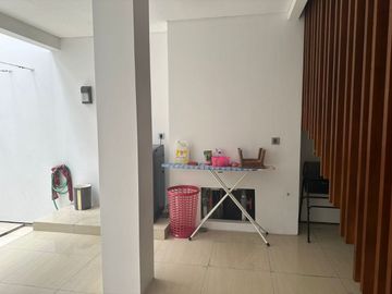 Villa sale  Rumah mewah di Gatsu Barat Denpasar