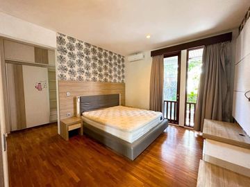 Villa sale  Rumah mewah di Gatsu Barat Denpasar