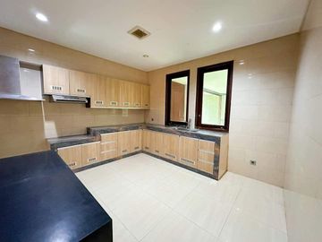 Villa sale  Rumah mewah di Gatsu Barat Denpasar