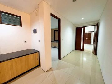 Villa sale  Rumah mewah di Gatsu Barat Denpasar
