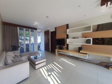 Villa sale  Rumah mewah di Gatsu Barat Denpasar