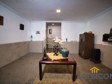 Casa comercial av. Americas Cuenca
