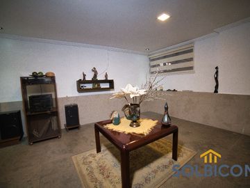 Casa comercial av. Americas Cuenca