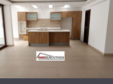 Espectacular Casa de Venta por Estrenar en Cumbayá - La Primavera 2