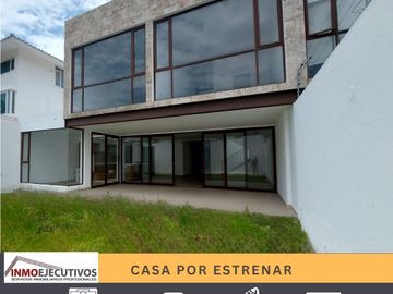 Espectacular Casa de Venta por Estrenar en Cumbayá - La Primavera 2
