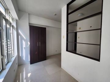 CDN - FOR SALE: Studio Unit in Stamford Executive Residences, Taguig