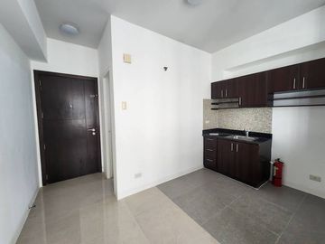 CDN - FOR SALE: Studio Unit in Stamford Executive Residences, Taguig