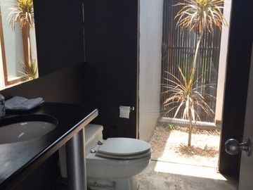VENDO CASA CON PISCINA EN URB. LA PLANICIE – LA MOLINA