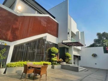 RUMAH at Jl TEBET BARAT, JAKARTA SELATAN