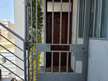 DEPARTAMENTO EN SEGUNDO PISO CON ESTACIONAMIENTO EN MONTERRICO – CHICLAYO