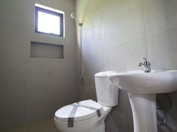 House and Lot for sale in kings Ville Royal Antipolo PH2445