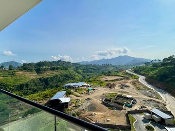 Extraordinario apartamento nuevo en Solarium Conjunto Residencial. Cerritos. Pereira - Colombia.
