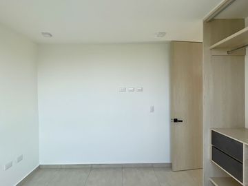 Extraordinario apartamento nuevo en Solarium Conjunto Residencial. Cerritos. Pereira - Colombia.