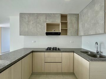 Extraordinario apartamento nuevo en Solarium Conjunto Residencial. Cerritos. Pereira - Colombia.