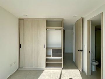 Extraordinario apartamento nuevo en Solarium Conjunto Residencial. Cerritos. Pereira - Colombia.