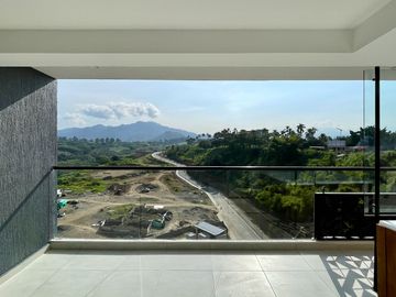 Extraordinario apartamento nuevo en Solarium Conjunto Residencial. Cerritos. Pereira - Colombia.