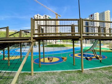 Extraordinario apartamento nuevo en Solarium Conjunto Residencial. Cerritos. Pereira - Colombia.