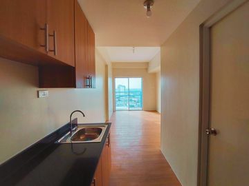 Ready for Occupancy Studio Unit for Sale at The Loop Tower