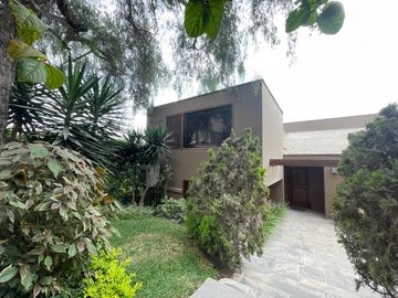 Vendo Casa Calle Tranquila Urb Los Alamos