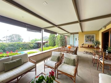 Vendo Casa Calle Tranquila Urb Los Alamos
