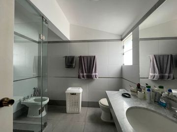 Vendo Casa Calle Tranquila Urb Los Alamos