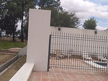 VENDO RANCHO 5.5 HECTAREAS CARRETERA SAN MIGUEL A DOLORES, CON CASAS, CABALLERIZAS, POZO, PEGADAS AL RIO LAJA Y CARRETERA DEL LADO DE DOLORES, HIDALGO