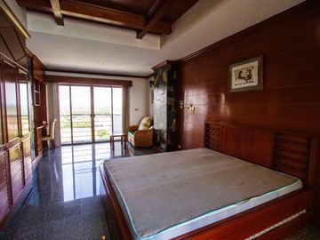 The Ultimate Dream Vacation Home You Can't Miss!! The longest, widest balcony you’ll ever find!! Only 2 units per floor!!! For sale: Beach Villa Vipha