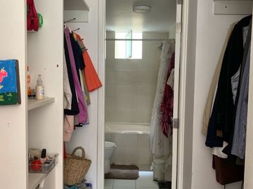 Lindo Departamento, zona Embajada,  UPC, Gym, Piscina, Parque privado