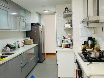 Lindo Departamento, zona Embajada,  UPC, Gym, Piscina, Parque privado