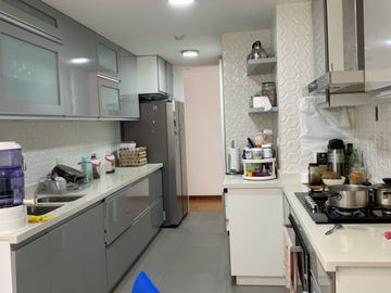 Lindo Departamento, zona Embajada,  UPC, Gym, Piscina, Parque privado