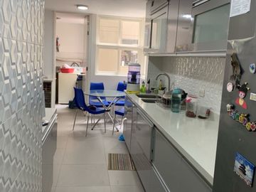 Lindo Departamento, zona Embajada,  UPC, Gym, Piscina, Parque privado